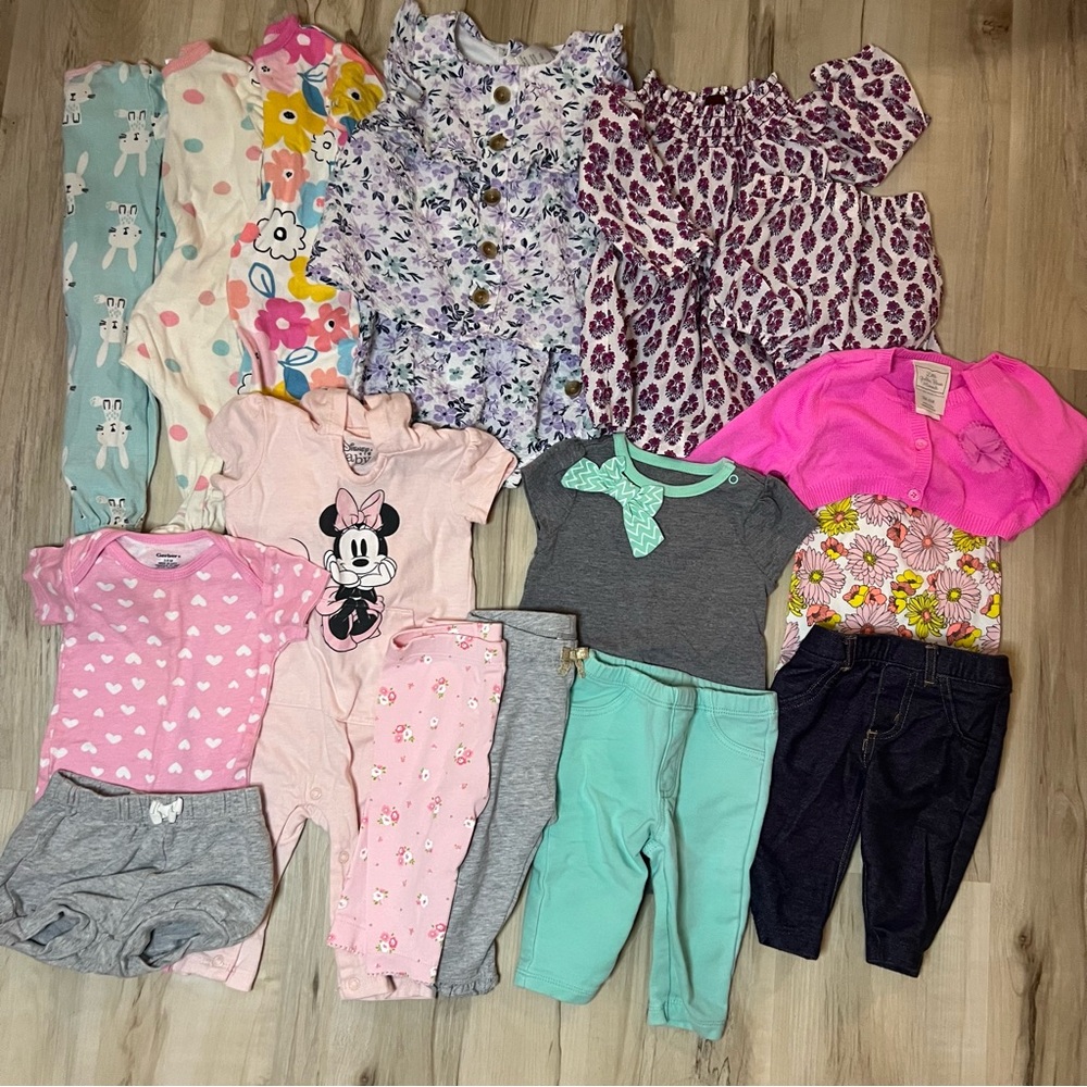 Lot of 19 Baby Girl 3-6 Month Clothes Outfit Sleeper Bodysuit Pants Bundle
